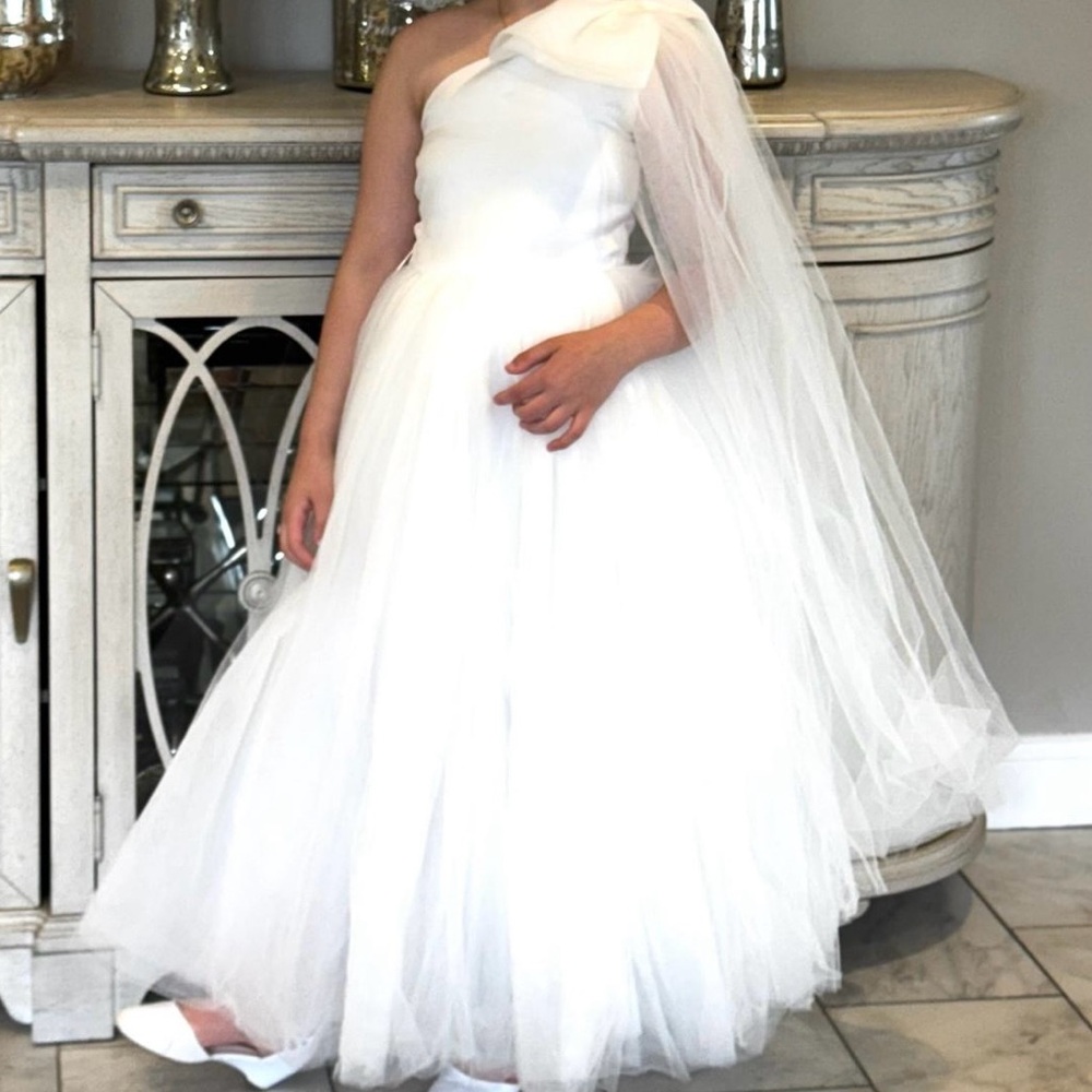 Elegant White One-Shoulder Gown